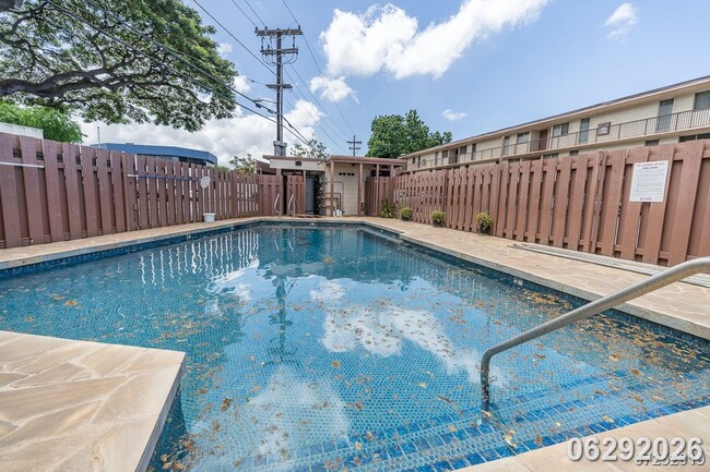 Building Photo - 98-731 Moanalua Lp.