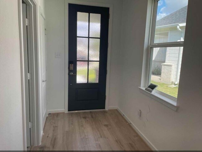 Building Photo - 7210 Cedar Hbr Ct