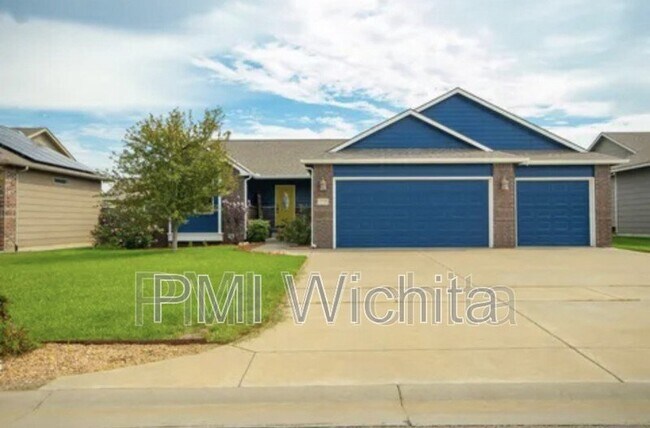 Building Photo - 2739 E Fairchild Ct