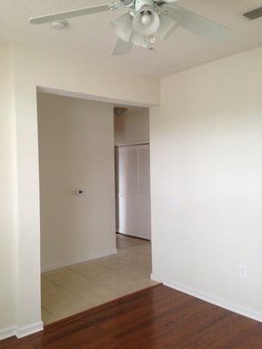 Building Photo - Baldwin Park: Gorgeous 2nd Floor Condo wit...