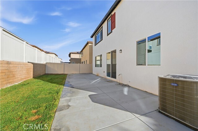 Building Photo - 36631 Camino Spgs Ave