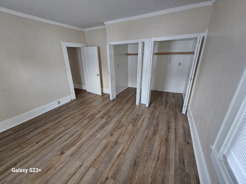 Building Photo - 1933 Nance St