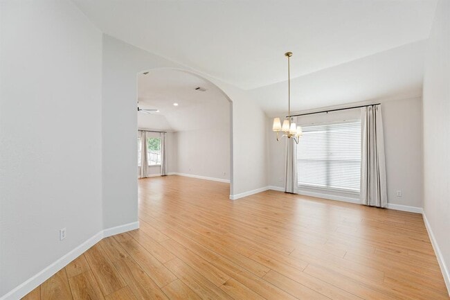 Building Photo - 1816 White Indigo Trail