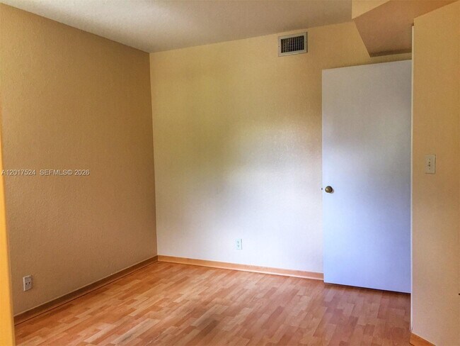 Building Photo - 2180 Ensenada Terrace