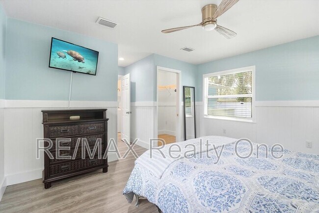 Building Photo - 750 NE 2nd Ave