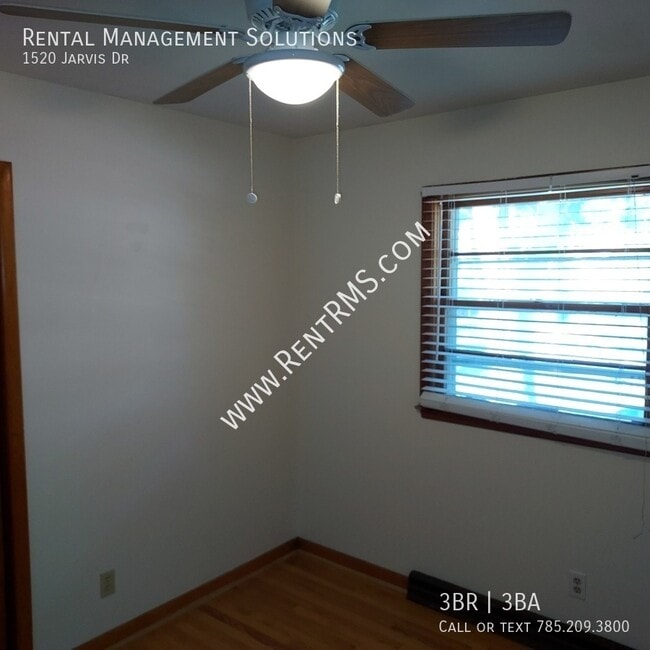 Building Photo - **BY APPOINTMENT ONLY**1520 Jarvis Dr - 3 ...