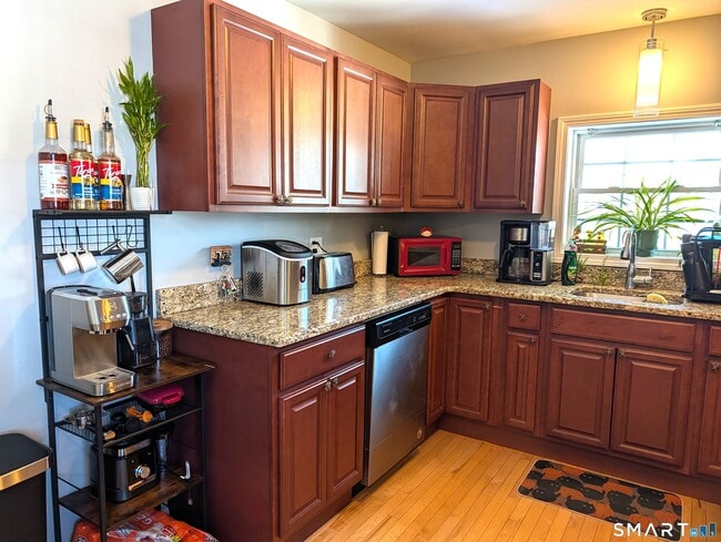 Building Photo - 40 Franklin St