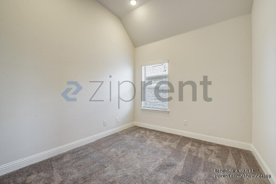 Building Photo - 808 Brenham Ave