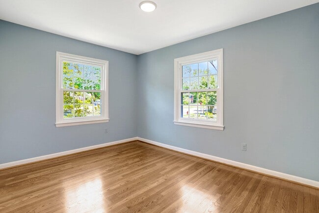 Building Photo - 8005 Candlewood Dr