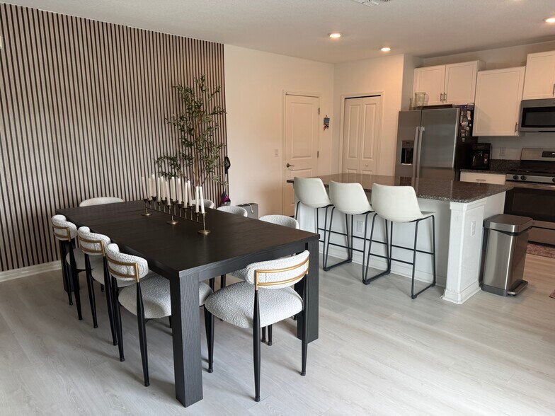 Building Photo - 4011 86th St E