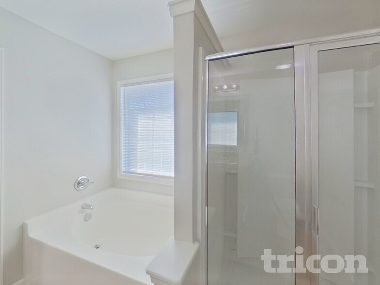 Building Photo - 2017 Rockycreek Ln