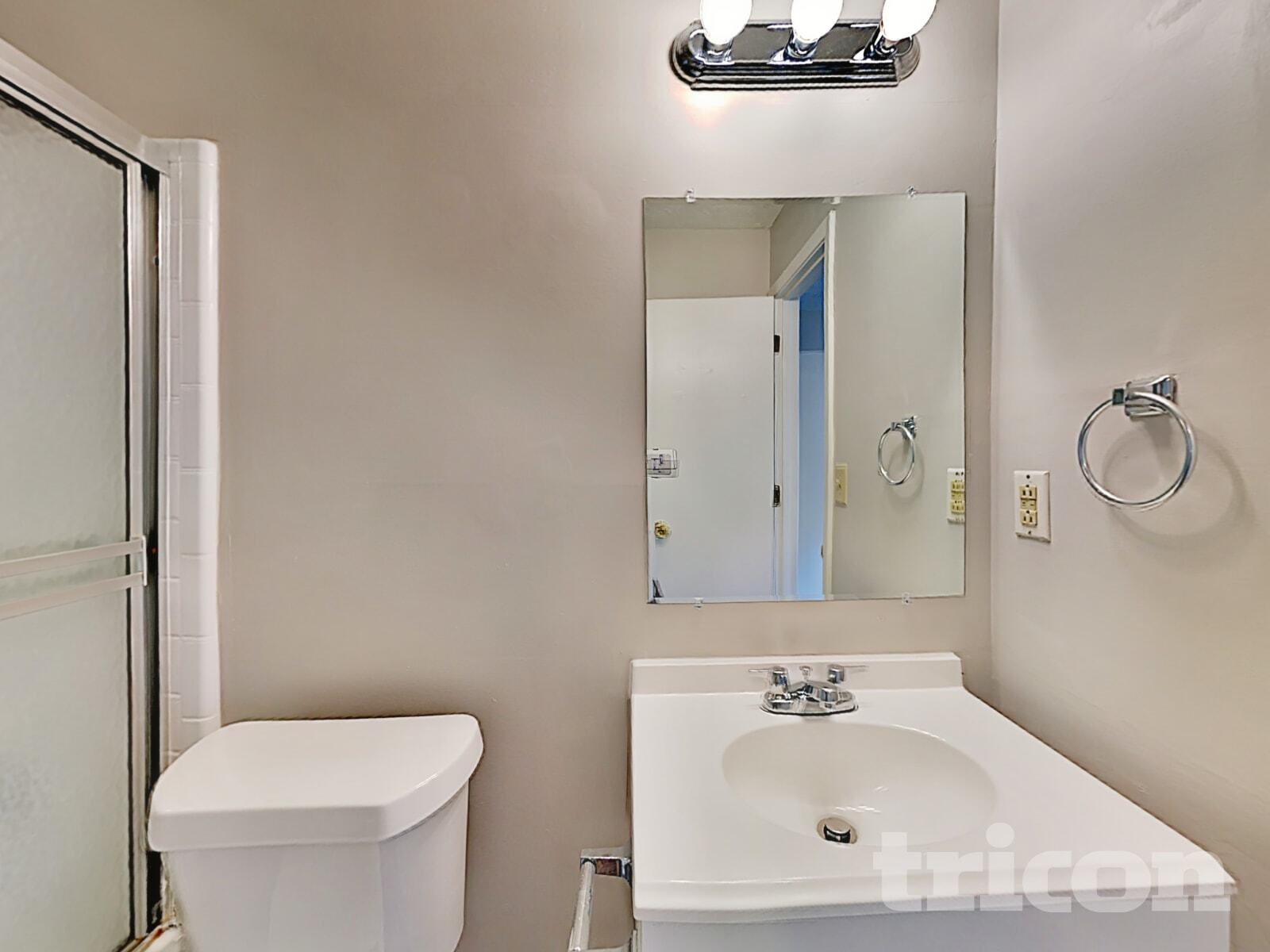 Building Photo - 1305 Old Countryside Cir