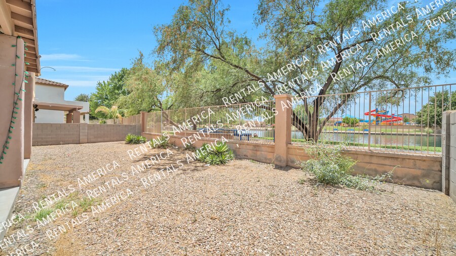 Building Photo - 15400 S Camino Agua Azul