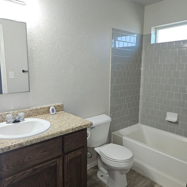 Building Photo - Remodeled 3 Bedroom Home with Solar & Landscaping Included!