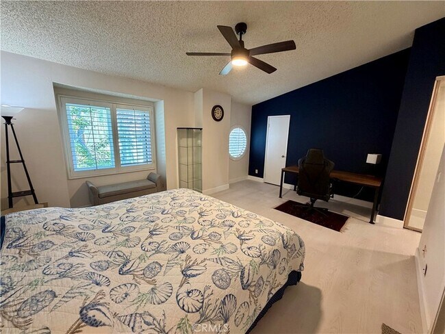 Building Photo - 6855 Valley Circle Blvd