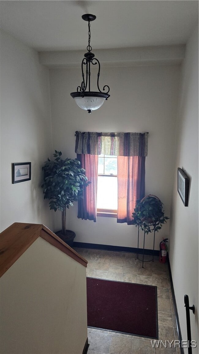 Building Photo - 1499 Wehrle Dr