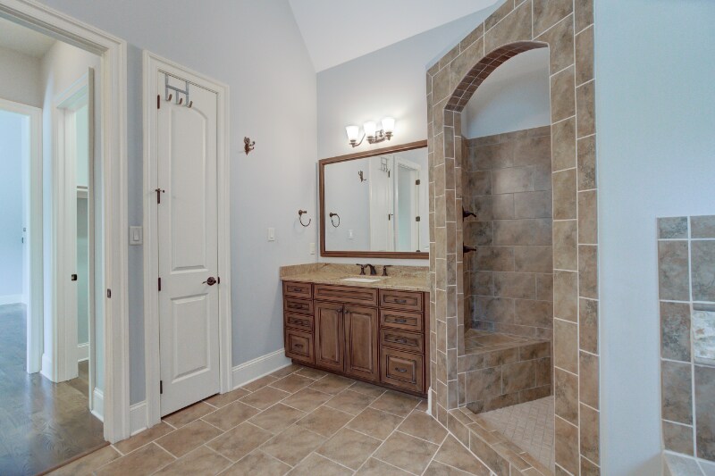Building Photo - 1407 Idstone Way