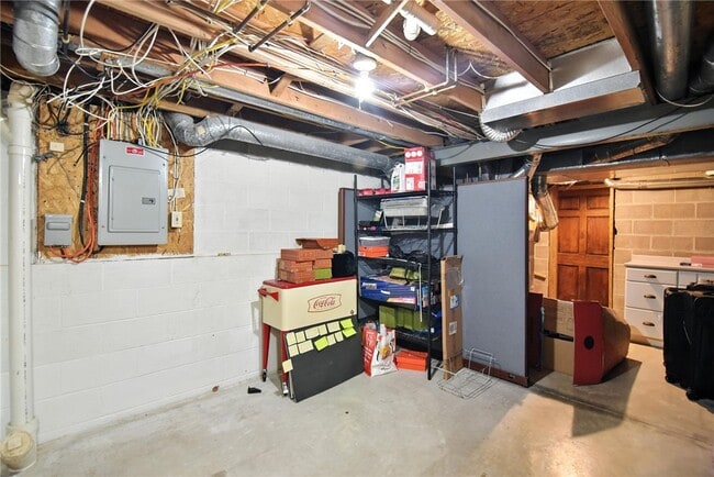 Building Photo - 506 Brixton Trail
