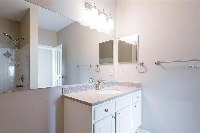 Building Photo - 4207 S Dale Mabry Hwy