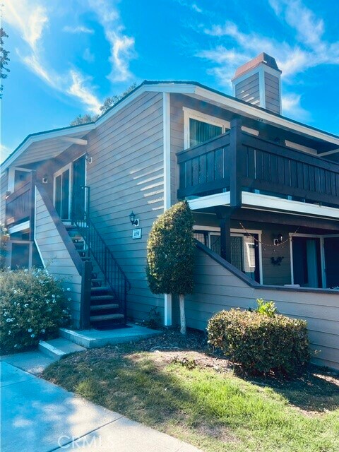 Building Photo - 6098 Terrace Ln