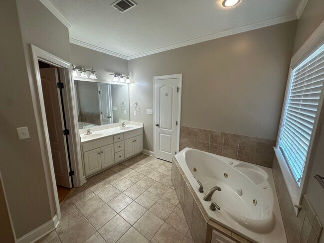 Building Photo - Beautiful 4 BR, 3 BA home for rent in Evans, GA