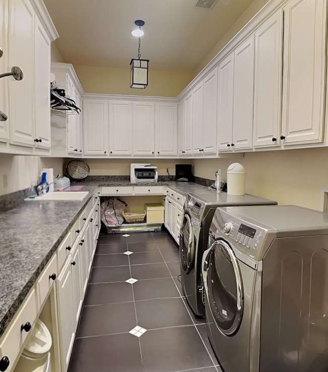 Building Photo - 2929 Park Arbor Ct
