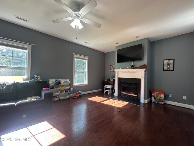 Building Photo - 509 Blue Angel Ct