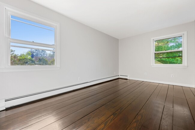 Building Photo - 11A Mead Ave