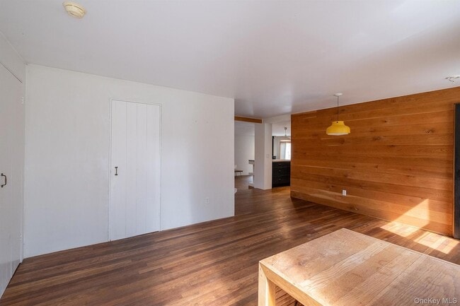 Building Photo - 277 Creamery Rd