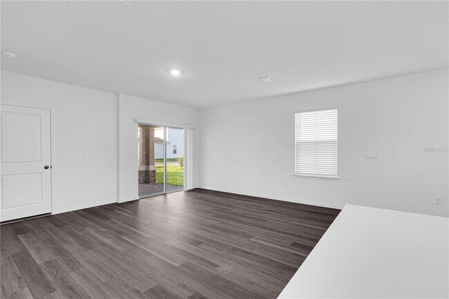 Building Photo - 16329 LAKELET Aly