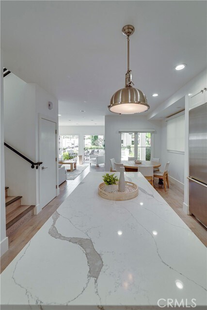 Building Photo - 608 Heliotrope Ave