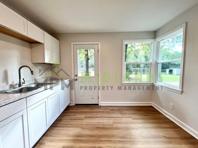 Building Photo - 3304 Margrave Rd