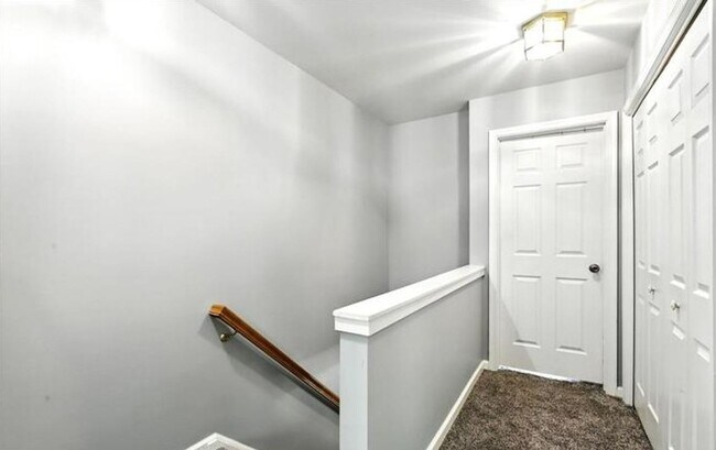 Building Photo - Modern 2 Bedroom, 1.5 Bath Townhome in New Cumberland, PA!