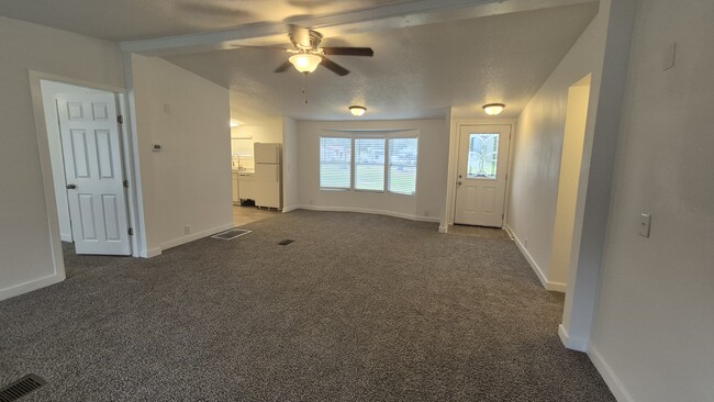 Building Photo - 1-311 Park Ave