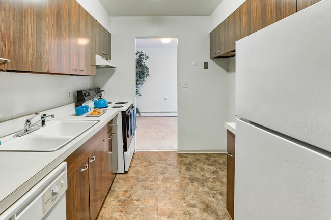 Building Photo - Sheridan Arms Apartments