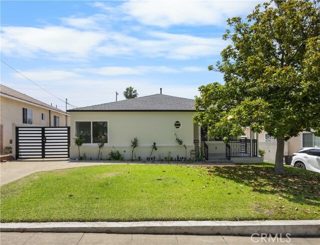 Building Photo - 826 E Olive Ave