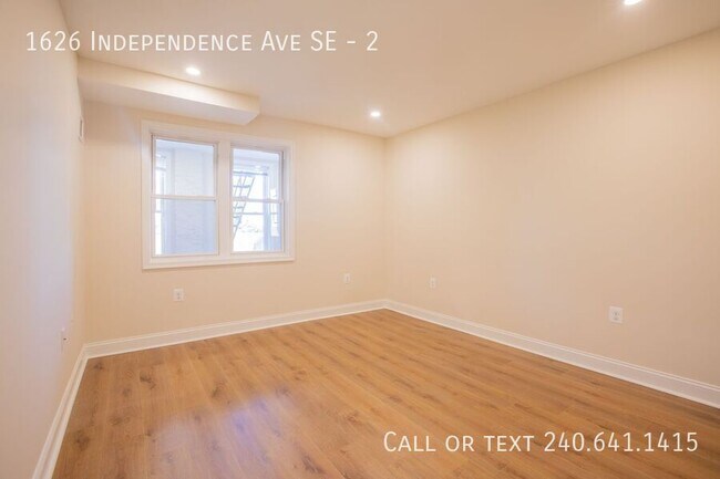 Building Photo - 1626 Independence Ave SE
