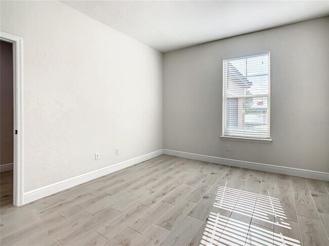 Building Photo - 8917 Blue Mesa Dr