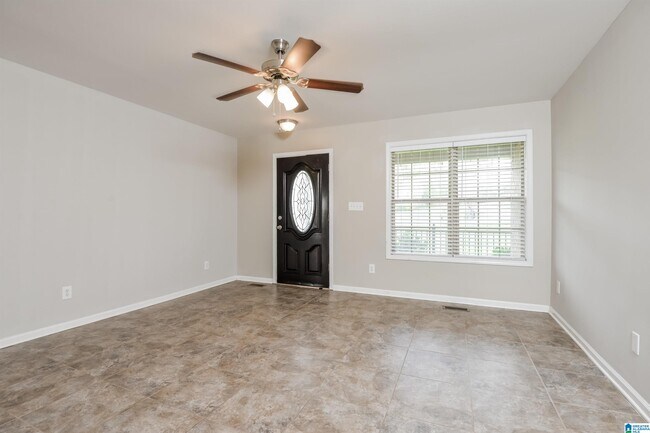 Building Photo - 650650 Starlite Dr