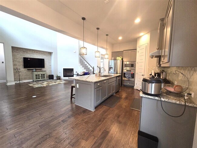 Building Photo - 225 Galveston Island Ln