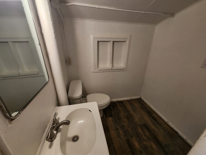 Back House - 2629 20th St