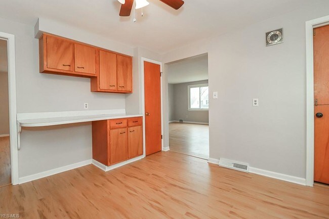 Building Photo - 11425 Tonsing Dr