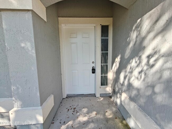 Building Photo - 1250 Bedrock Dr