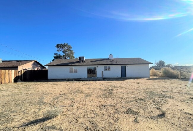 Building Photo - Military Discount Offered!!!