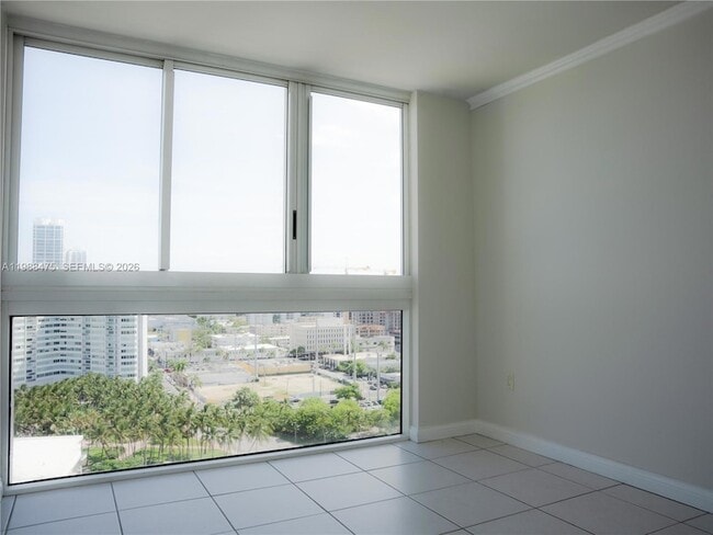 Building Photo - 7330 Ocean Terrace