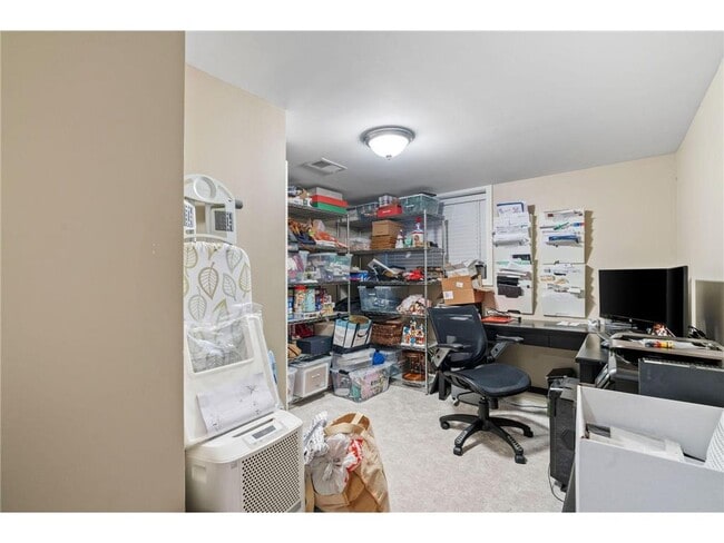 Building Photo - 263 Lexington Parkway S