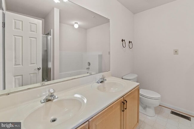 Building Photo - 573 Primus Ct