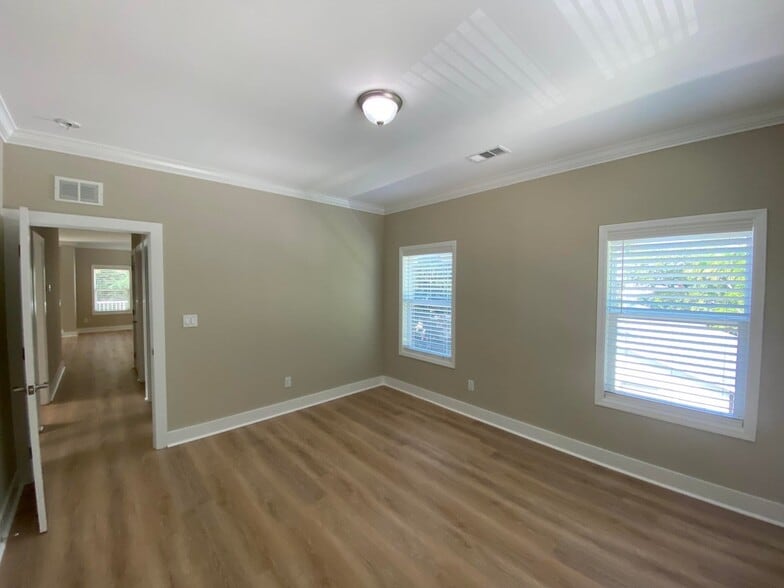 Main Bedroom - 19590 Tequesta St