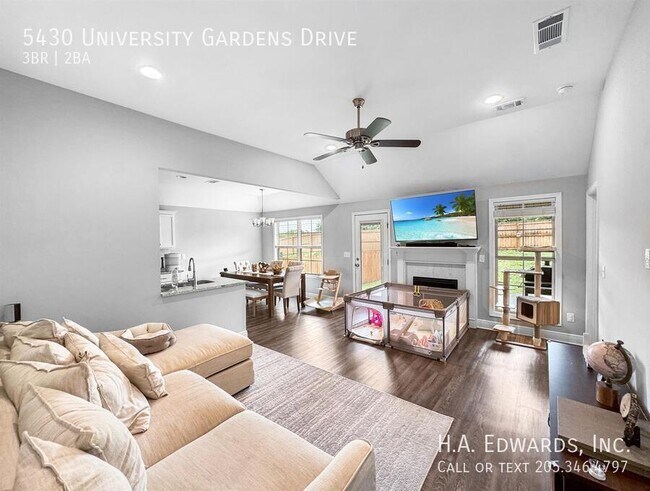 Building Photo - 5430 University Gardens Dr