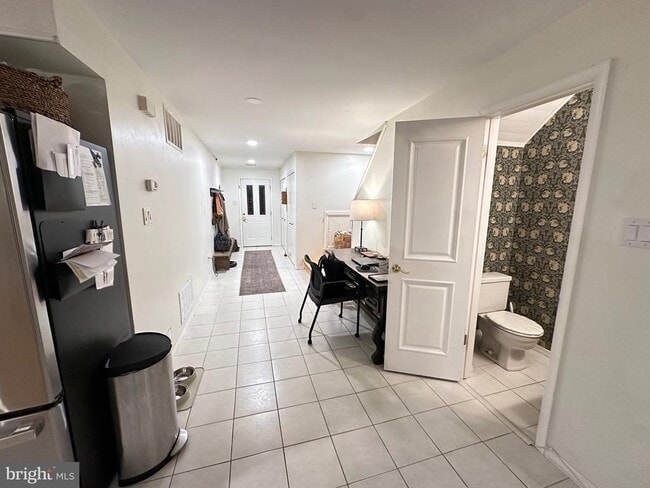 Primary Photo - 769 N Ringgold St